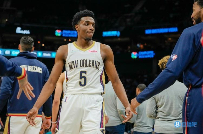 威利格林赫伯特琼斯应该是nba最佳防守人之一他一直在进步