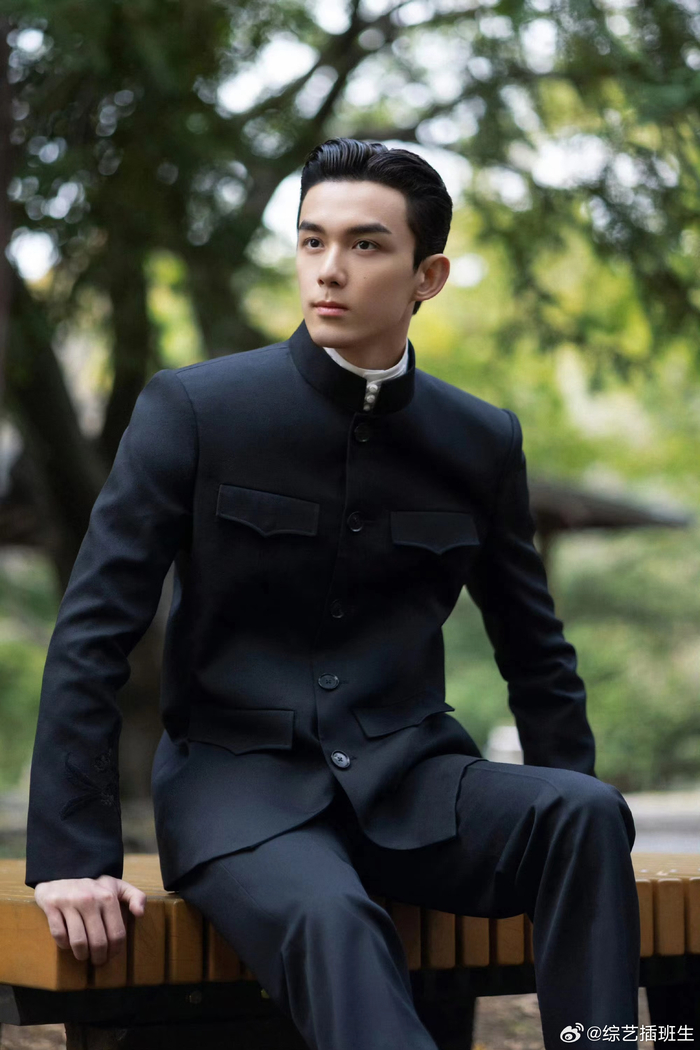 吴磊这一套造型满满的成熟感……|吴磊|民国_新浪新闻