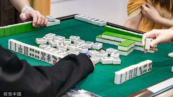 挪用公款522万,连餐费都不放过|打麻将|餐费|谭月华_新浪新闻