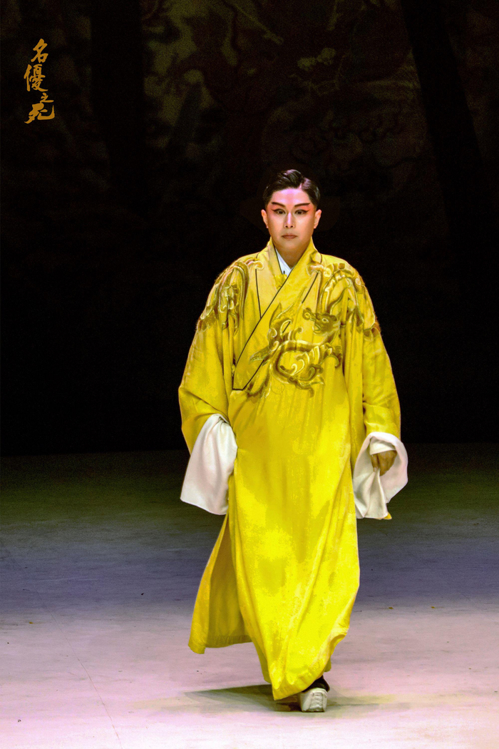 专访|《原野》导演闫锐:舞台"天地人",配乐"文武场"|原野|闫锐|舞台