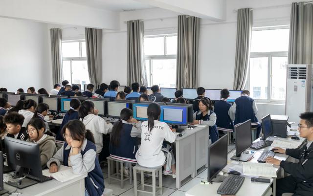 淮安市南陈集中学图片