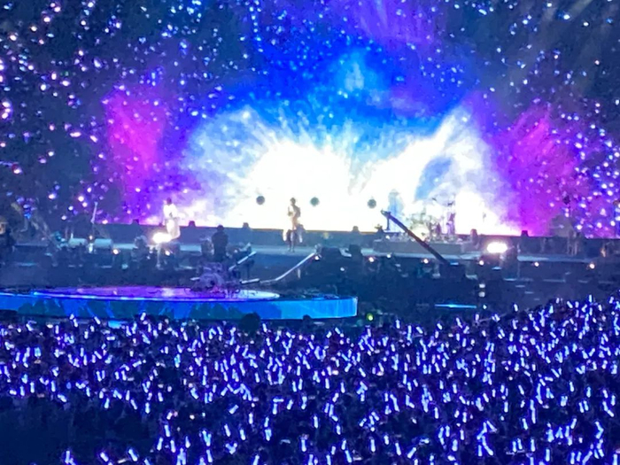 10月11日，五月天“诺亚方舟10周年进化复刻版 ”2023广州演唱会。信息时报记者 邹甜 摄