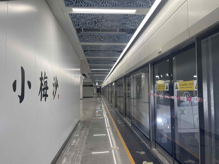 8号线二期接通既有2&8号线盐田路站,新设鸿安围站,盐田墟站,大梅沙站