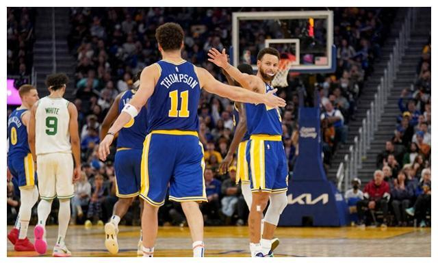 克莱·汤普森创下nba生涯三分球命中前十纪录!