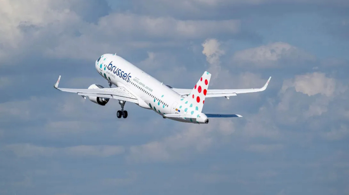 布鲁塞尔航空接收首架空客a320neo|布鲁塞尔|空客|航空公司_新浪新闻