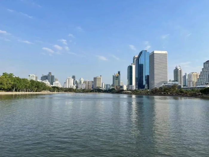 执掌公司70余年，侯业顺如何建立泰国保险帝国？|泰国|人寿保险|保险