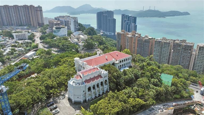 香港大学大学堂外部:另一种大学之"大"