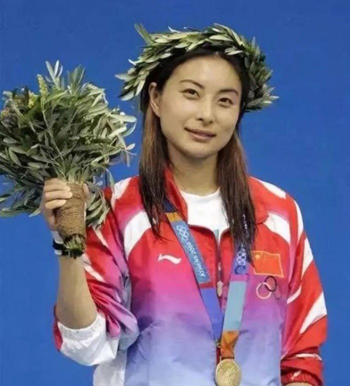 2004雅典奥运会，郭晶晶夺金