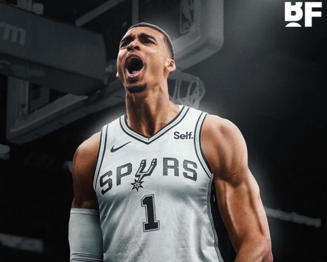 布克肘击文班一幕曝光!名记称赞状元天赋:上限高于詹姆斯奥尼尔__财经