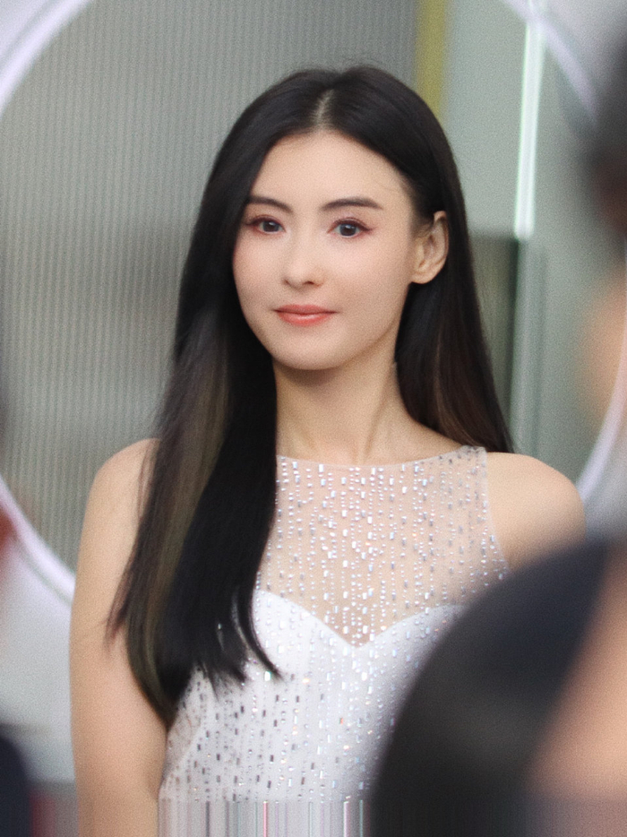 相信不管是谁都很难不被触动到吧……|张柏芝_新浪新闻