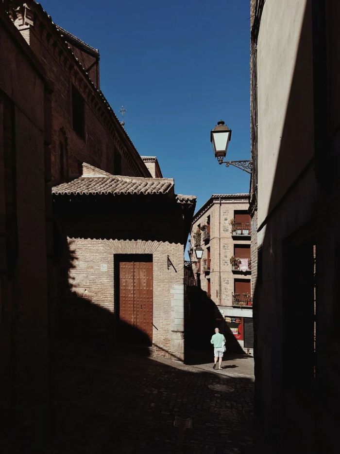 用好大小对比,让你的照片与众不同!|摄影_新浪新闻