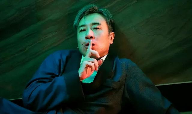 演员于和伟,跑龙套12年,靠蹦迪大火,今片酬过千万|于和伟|宋林静|跑