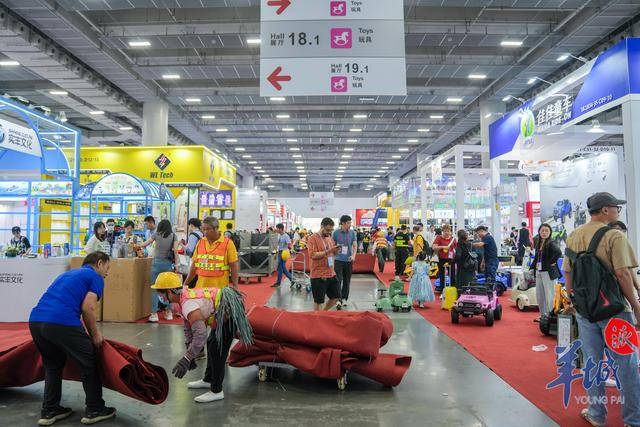 第134届广交会线下展闭幕,参展商和展会工作人员撤展11月4日,第134届