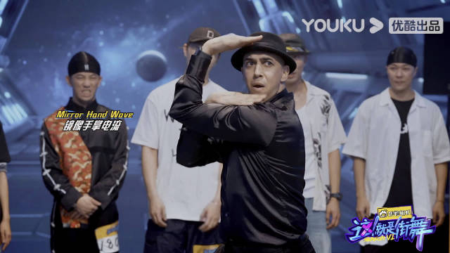 这就是街舞来自法国的街舞艺术家salah结合中国功夫输出各种popping