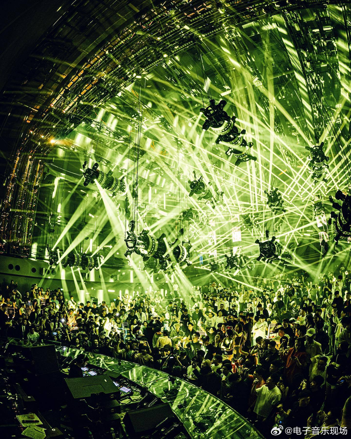 小马丁martin garrix最新vac电音节演出现场视频及图集释放!