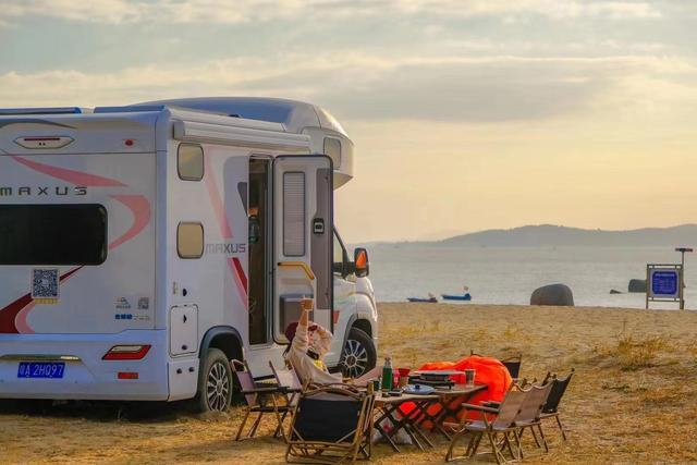 房车旅行不是梦,"共享房车"带来哪些思考?|房车_新浪新闻