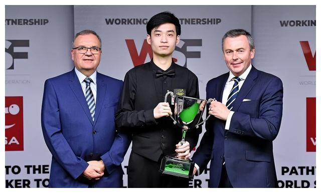 吕昊天|张安达|斯诺克_新浪新闻