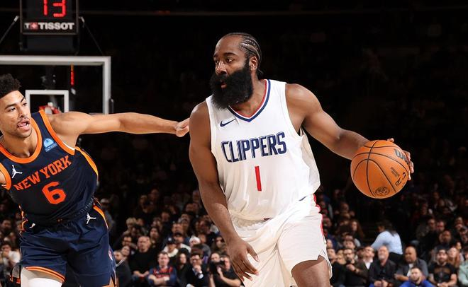 哈登快船首秀17 6:不打主控照样盘活进攻 与威少互相补防成亮点|哈登