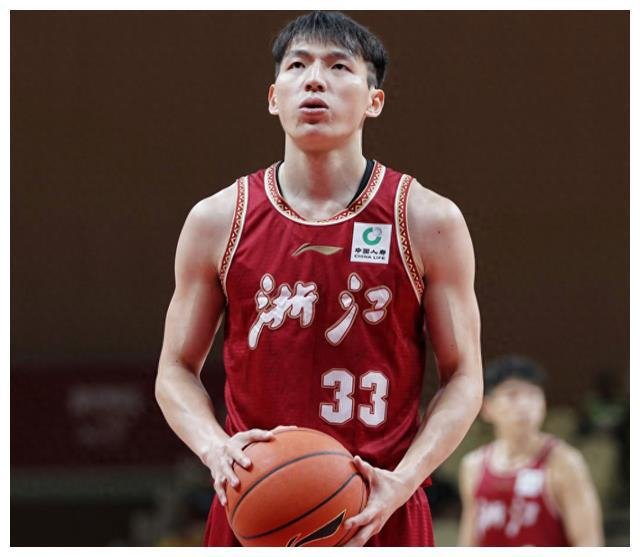 林葳缺席南京惨败浙江佩里狂轰2514助胜吴前两双表现抢眼