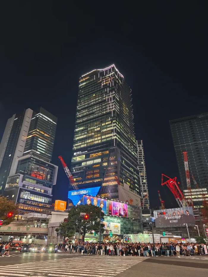 游戏取景地涩谷现状：书店还在，怪盗团据点的二楼廊桥已经消失