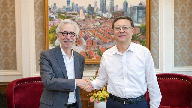 陈吉宁会见美国纽约科学院院长杜宁凯|院长|陈吉宁|上海市_新浪新闻