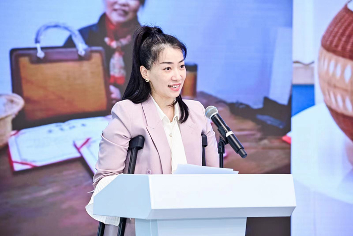 区优秀残疾人代表吴怡敏根据自身经历总结的三点就业建议让现场的残疾