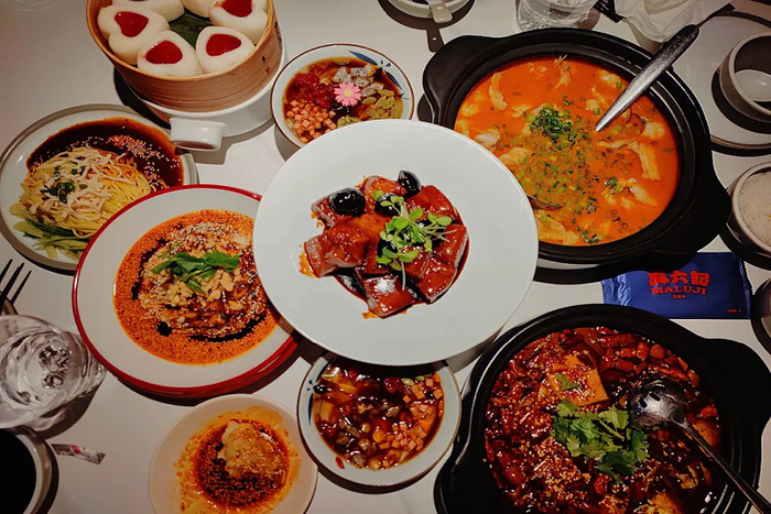 俏江南之后,张兰助推麻六记逐梦上市路|张兰|汪小菲|大s_新浪新闻