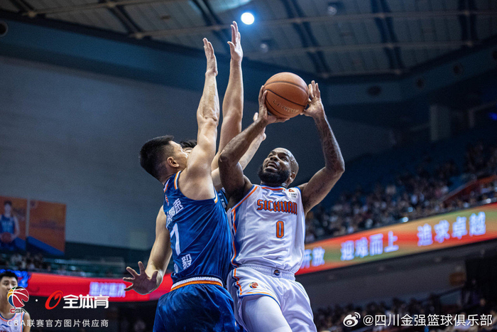 四川男篮新赛季未尝一胜,cba唯一的"全华班"教练组背锅?