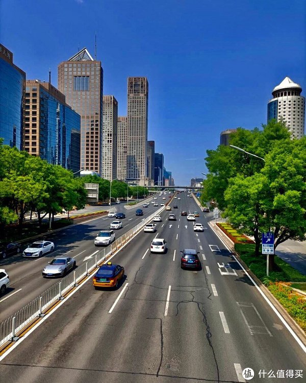 车水马龙:城市交通的晴雨表|晴雨表|城市交通|景象_新浪新闻