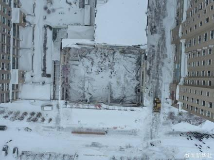 佳木斯悦城体育馆屋顶坍塌（图源新华社）