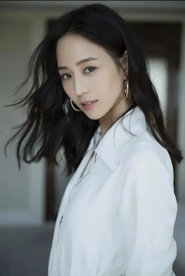 身高168cm瘦至80斤,为了演戏付出了很多|张钧甯_新浪新闻