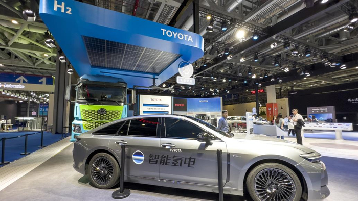 2023年11月5日，上海第六届进博会，丰田智能氢燃料汽车。