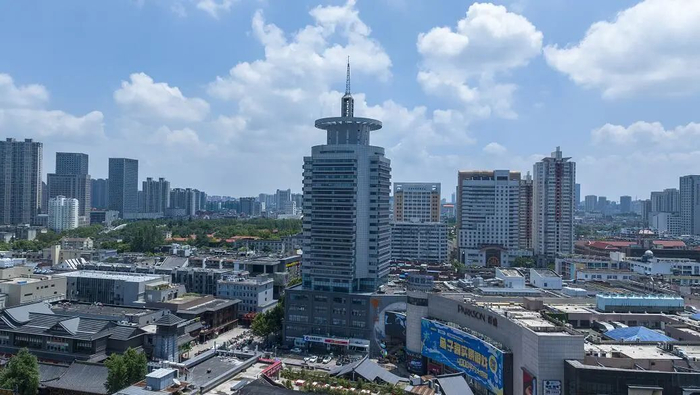 建信大厦 何刚/摄