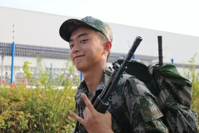 野战部队入伍通知书一件所有人反对的事情最后才能做成""戏剧剧情不就
