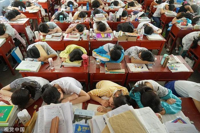 备战高考的学生