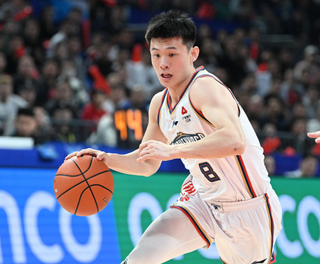 王岚嵚全场比赛36分钟,12中8,三分6中3,罚球3中2