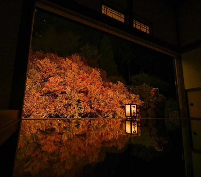 日本兵库县安国寺吊钟迎来红叶观赏期|安国寺|吊钟|兵库县_新浪新闻