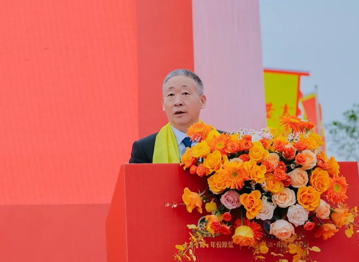 ▲中国酒业协会理事长 宋书玉