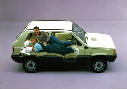 1981年获奖，熊猫车 蒙太奇照片：内部灵活性 意大利设计-乔治亚罗公司为菲亚特公司设计，1980年 车 ©菲亚特历史展览中心