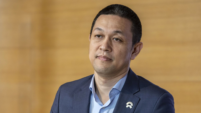 当李斌的理想迎面撞上价格战