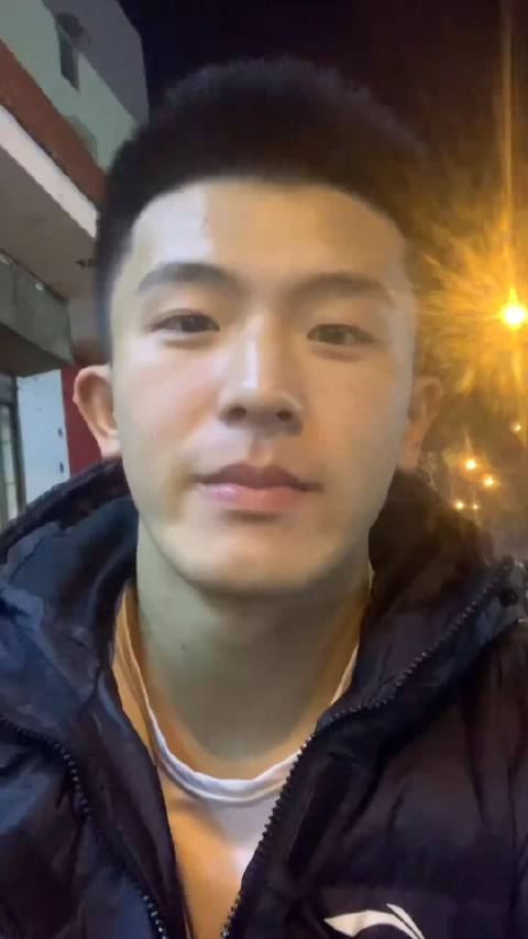 喜欢这个山东帅哥吗