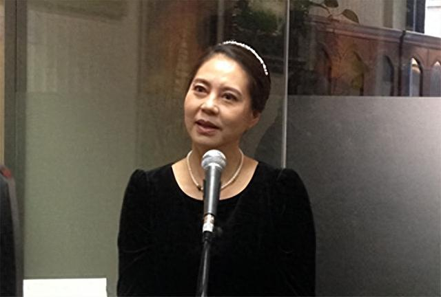 前国家网球女单冠军胡娜:比赛期间叛逃美国,晚年后回国卖画捞金|胡娜