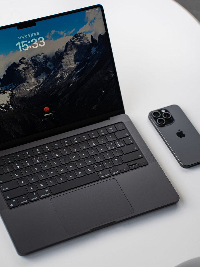 分享一组macbookpro全新深空黑配色的图赏