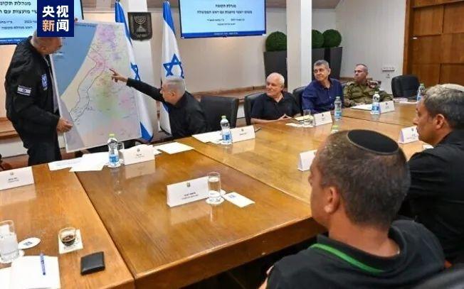 △10日
，以色列总理内塔尼亚胡在特拉维夫会见加沙地带边境地区负责人	。