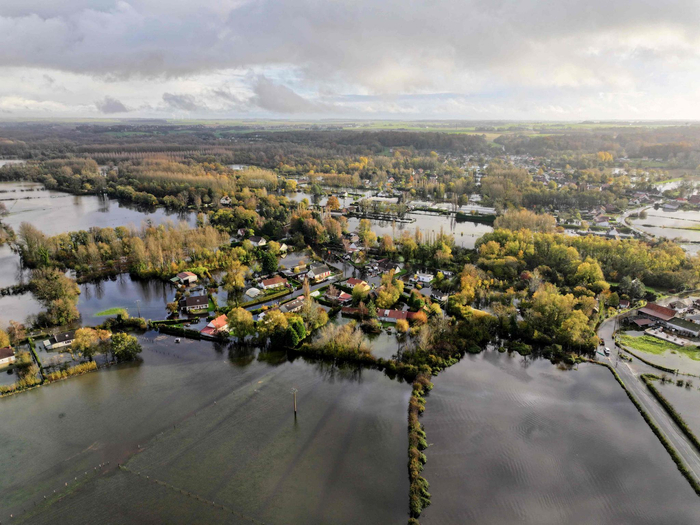 法国:强降雨过后|加来海峡|洪灾|法国_新浪新闻