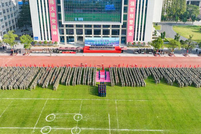 南京空军预警学院图片