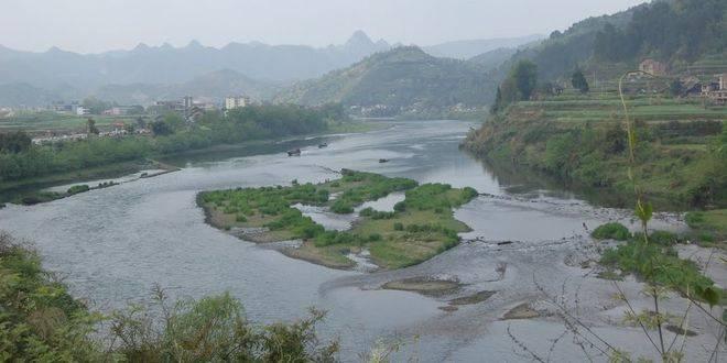 沅江又称沅水,长江流域洞庭湖支流,沅江是湖南省的第二大河流