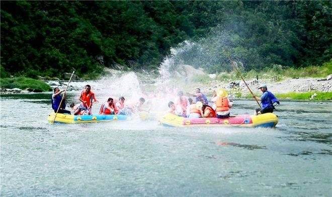 南阳西峡灌河漂流景区,被人们称为中原第一漂