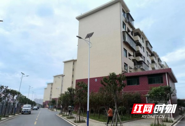 资兴市唐洞街道:老工矿社区蝶变 居民走向新生活|党员_新浪新闻