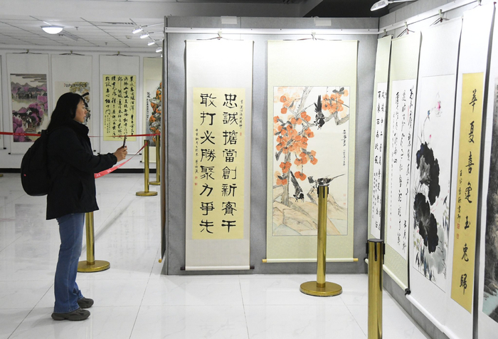 北京平谷:乡村书画展 丰富村民文化生活|书画展|北京市|水墨_新浪新闻